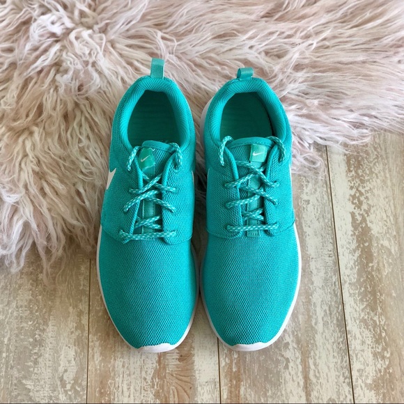 NWT Nike teal Roshe - Picture 6 of 8